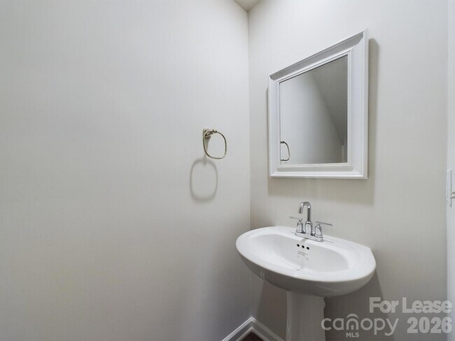 Building Photo - 15138 Windy Plns Rd