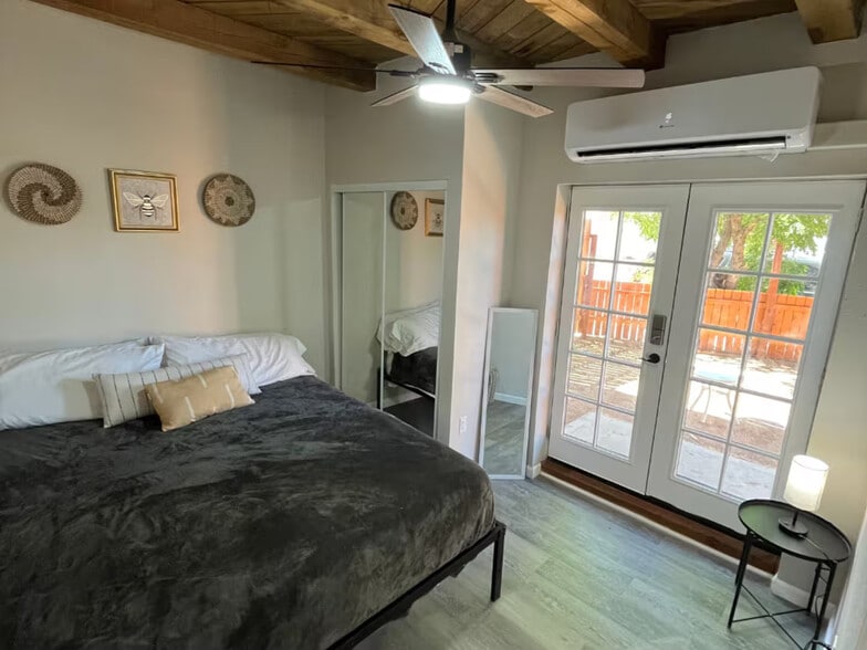 Building Photo - 1204 Sawmill Rd NW