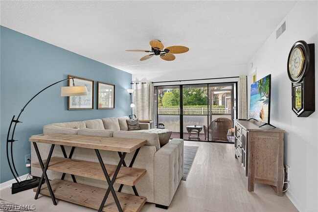 Building Photo - 705 Augusta Blvd