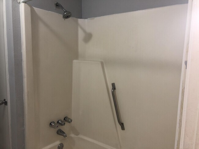 Building Photo - 3333 12th Ave