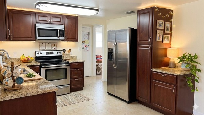 Building Photo - Updated 4-Bedroom Home for Rent in Pinellas Park | Spacious Layout | Stainless Steel Appliances