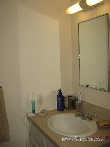 Building Photo - 40 Boylston St