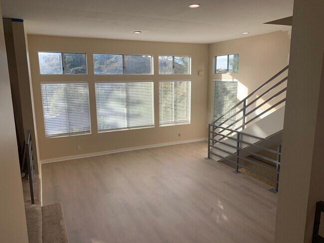 Living Room - 3520 Pansy Dr