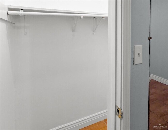 Building Photo - 30 N N Dakota St