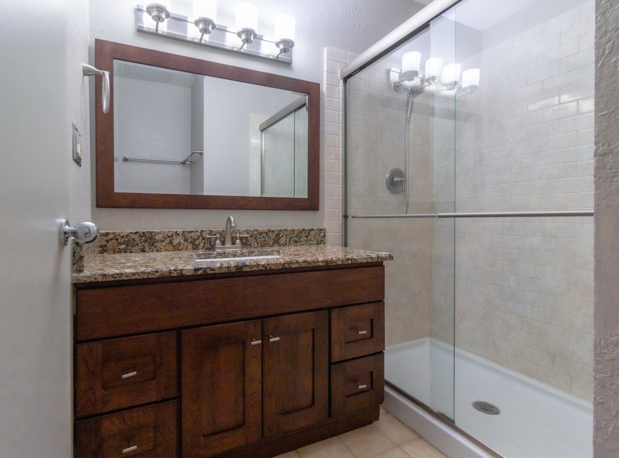 Bathroom - 1440 Veteran Ave