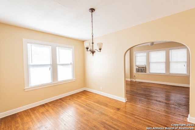 Building Photo - 2020 W Woodlawn Ave