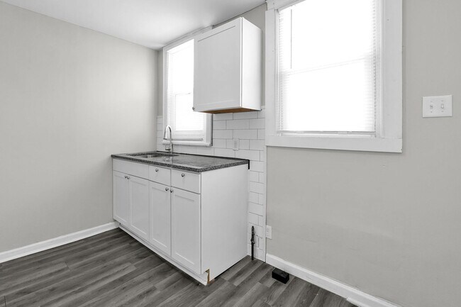 Building Photo - 1576-1578 Arlington Ave