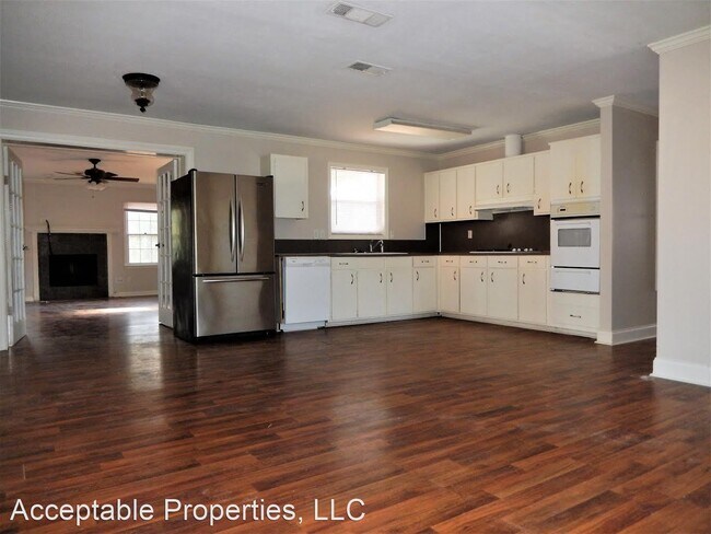 Building Photo - 3 br, 1.5 bath House - 4471 WEEMS ROAD