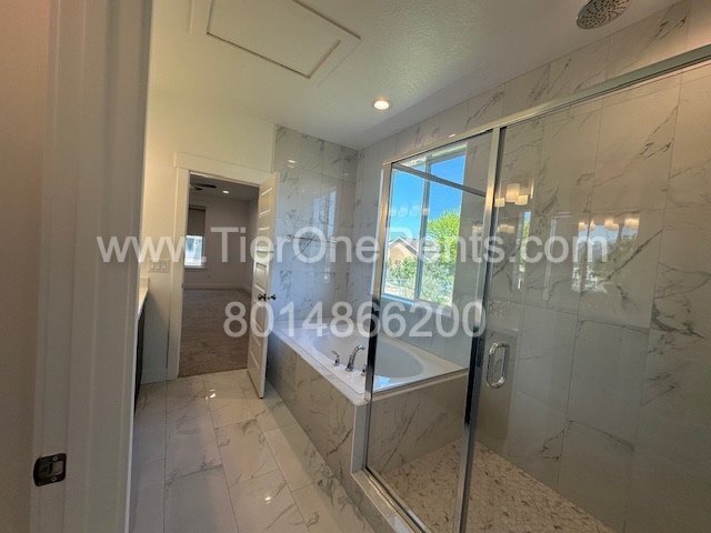 Building Photo - This property offers a NO DEPOSIT option a...