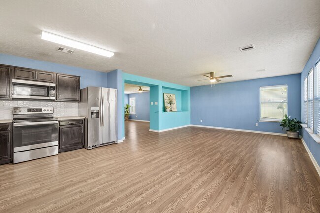 Building Photo - 2715 Skyview Knoll Ct