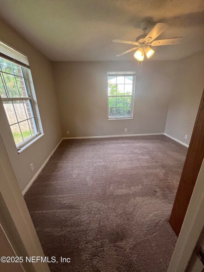 Building Photo - 4754 Sefa Cir N