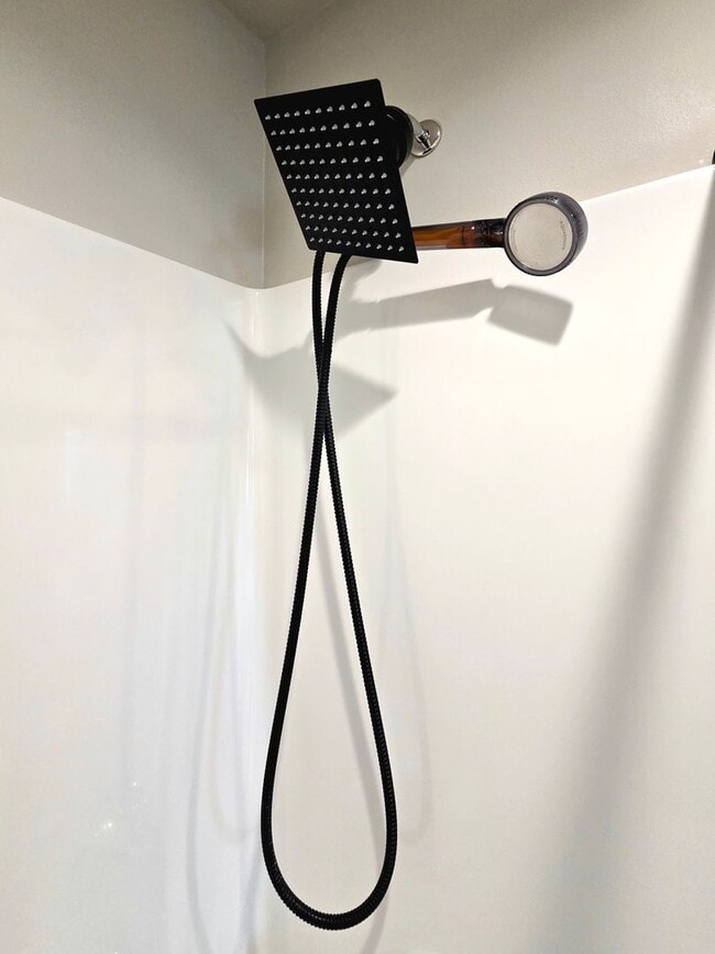 Building Photo - Newer Home in a Newer Community! 3-Bed, 2-Bath