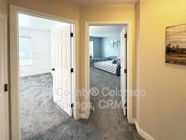 Building Photo - 2970 Haystack Dr