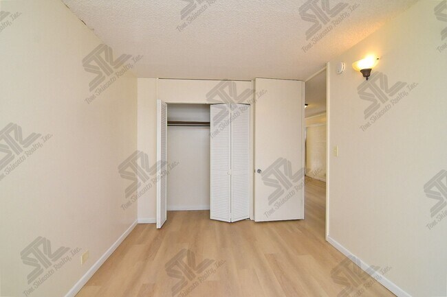 Building Photo - 2 Bedrooms | 1 Bathroom | in Makiki