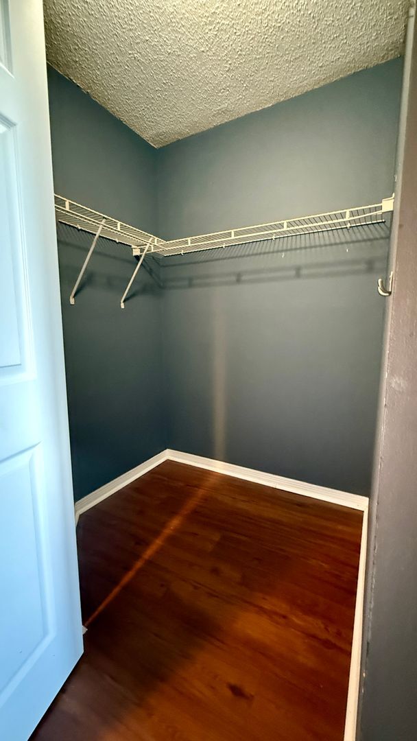 Building Photo - 2/2 First Floor with Garage + Lake View – Grand Isles