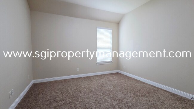 Building Photo - 201 Pasadena Trail