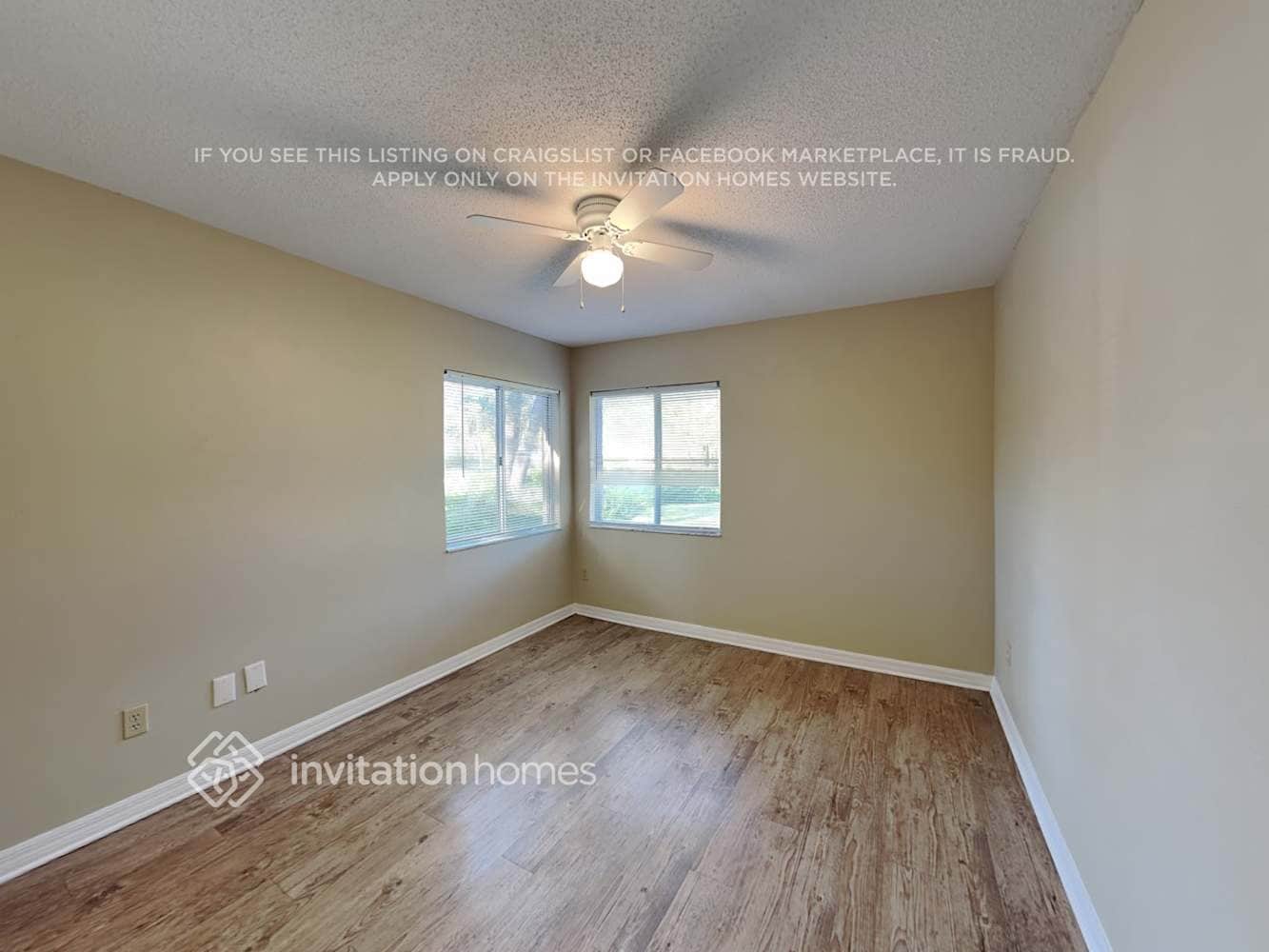 Building Photo - 6169 Half Moon Dr