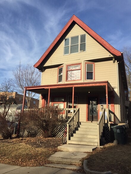 Front of House - 554 W Doty St