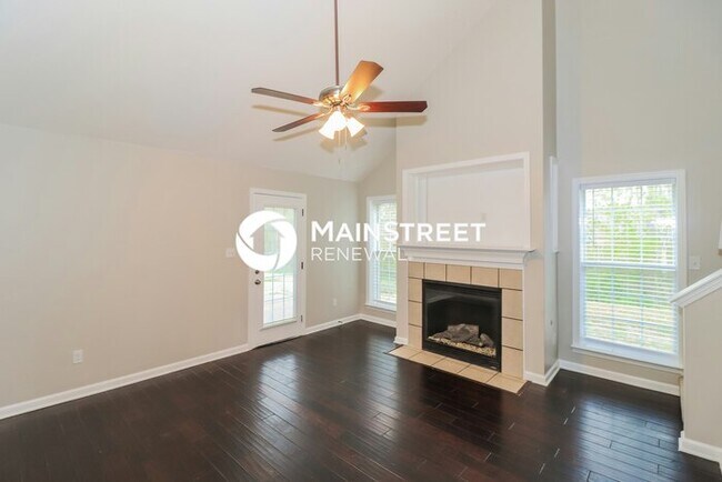 Building Photo - 3 Bedroom Pet-Friendly Home in Cordova, TN with Main Street Renewal