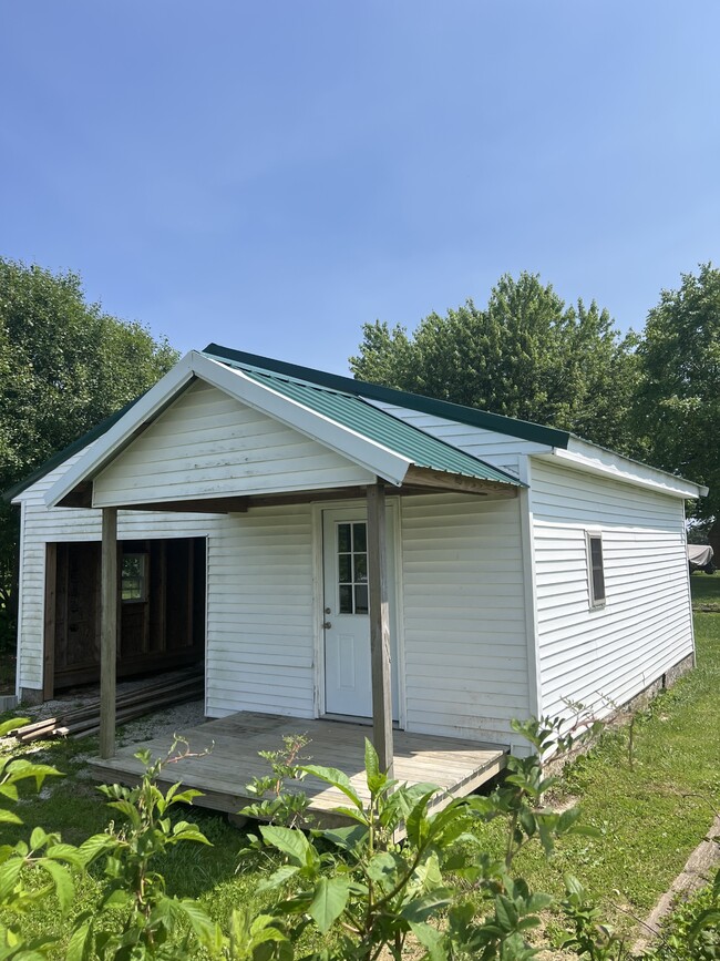 Building Photo - 355 Oak Hill Rd