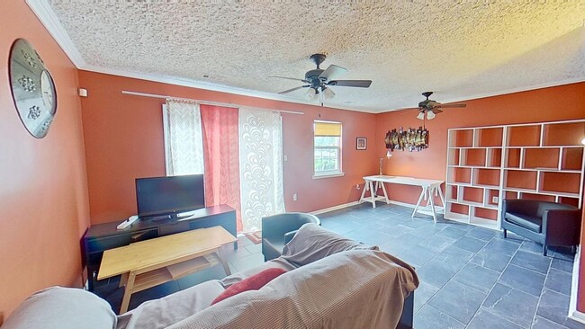 Building Photo - 21837 Ronald Dr