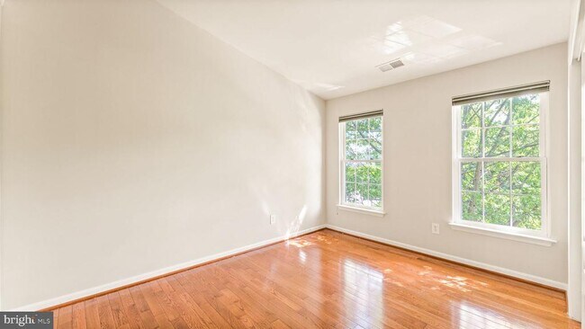 Building Photo - 219 Grassy Ridge Terrace