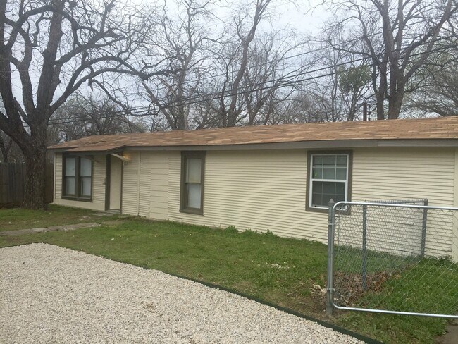 Primary Photo - 2937 Wilkinson Ave
