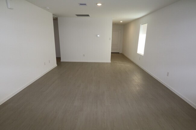 Building Photo - 26815 Inkberry Holly Ln