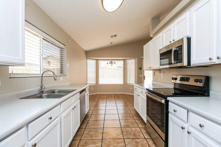 Building Photo - 1702 W Jupiter Way