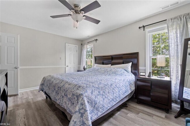 Building Photo - 1805 Monet Ct