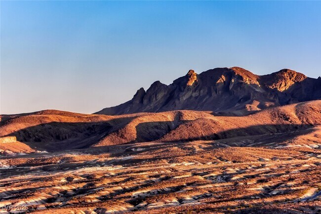 Building Photo - 375 Portus Delphini Ct