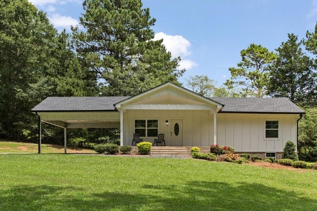 Building Photo - 11865 Hamilton Rd