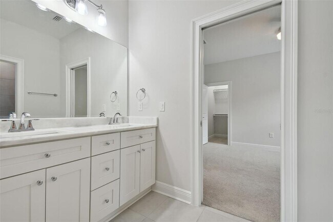 Building Photo - 5700 Interbay Blvd