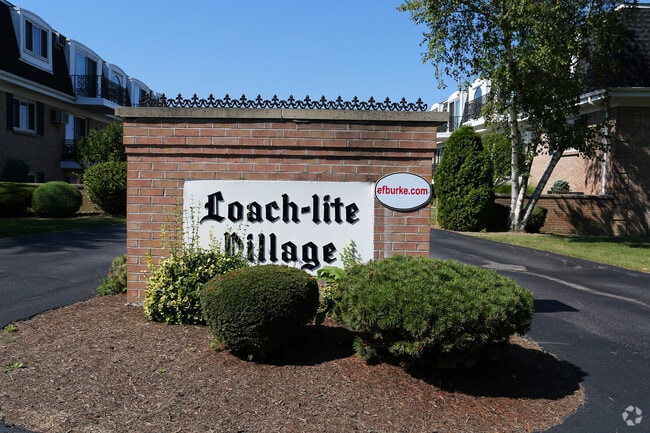 Building Photo - Camelot Village