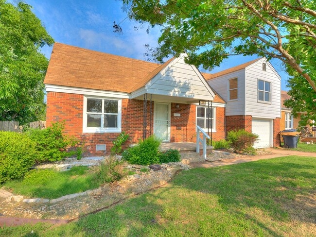Building Photo - Home for rent in heart of OKC