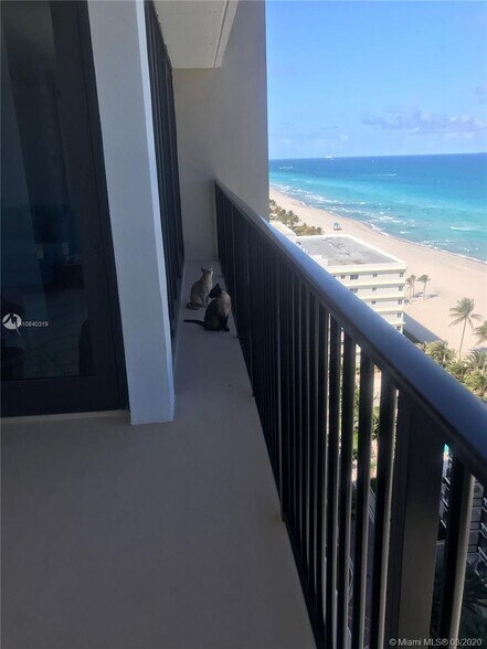 Building Photo - 2201 S Ocean Dr