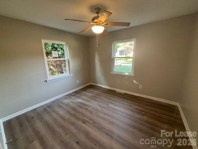 Building Photo - 605 E Horah St