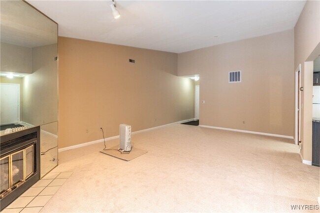 Building Photo - 1105 Youngs Rd