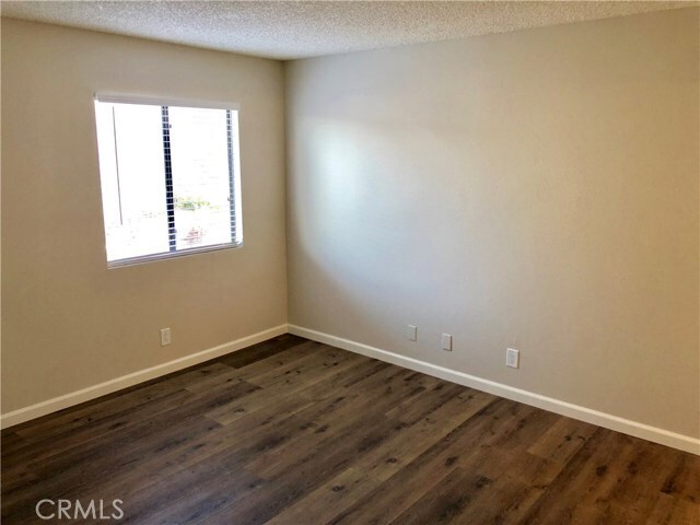 Building Photo - 14082 Edwards St