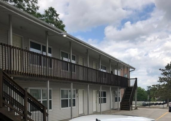 Primary Photo - 88 Olive Ct