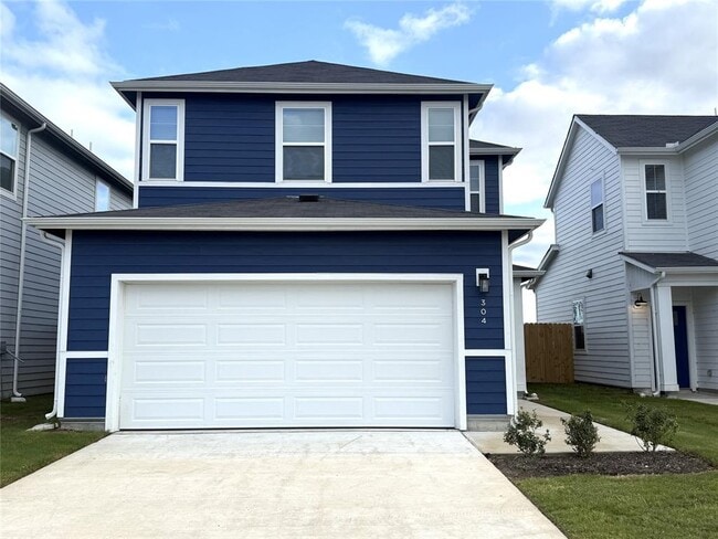 Building Photo - 407 Waller Ln