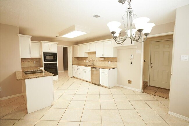 Building Photo - 14106 Glen Canon Ln
