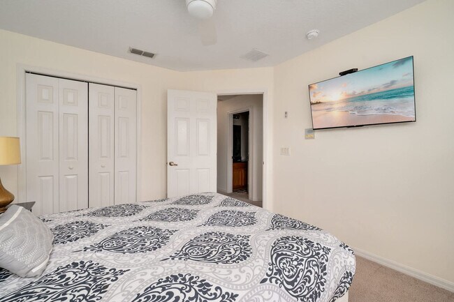 Building Photo - 835 Assembly Ct