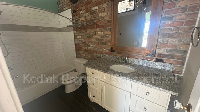 Building Photo - 312 N 100 E