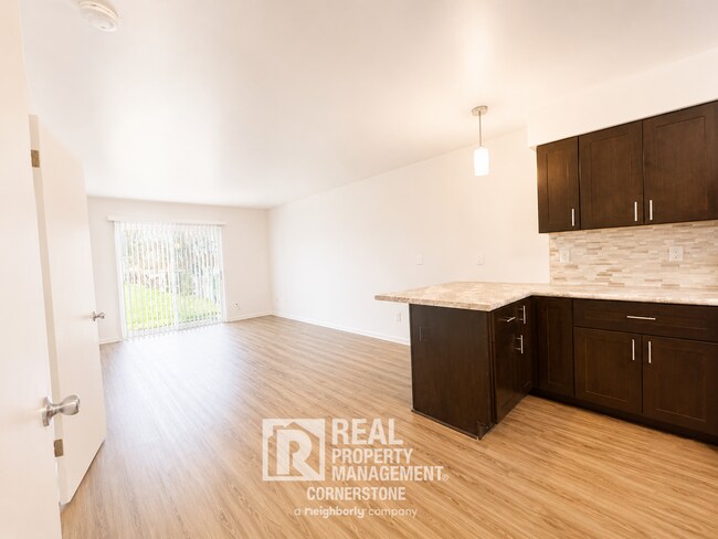 Building Photo - Modern Comfort Meets Peaceful Living