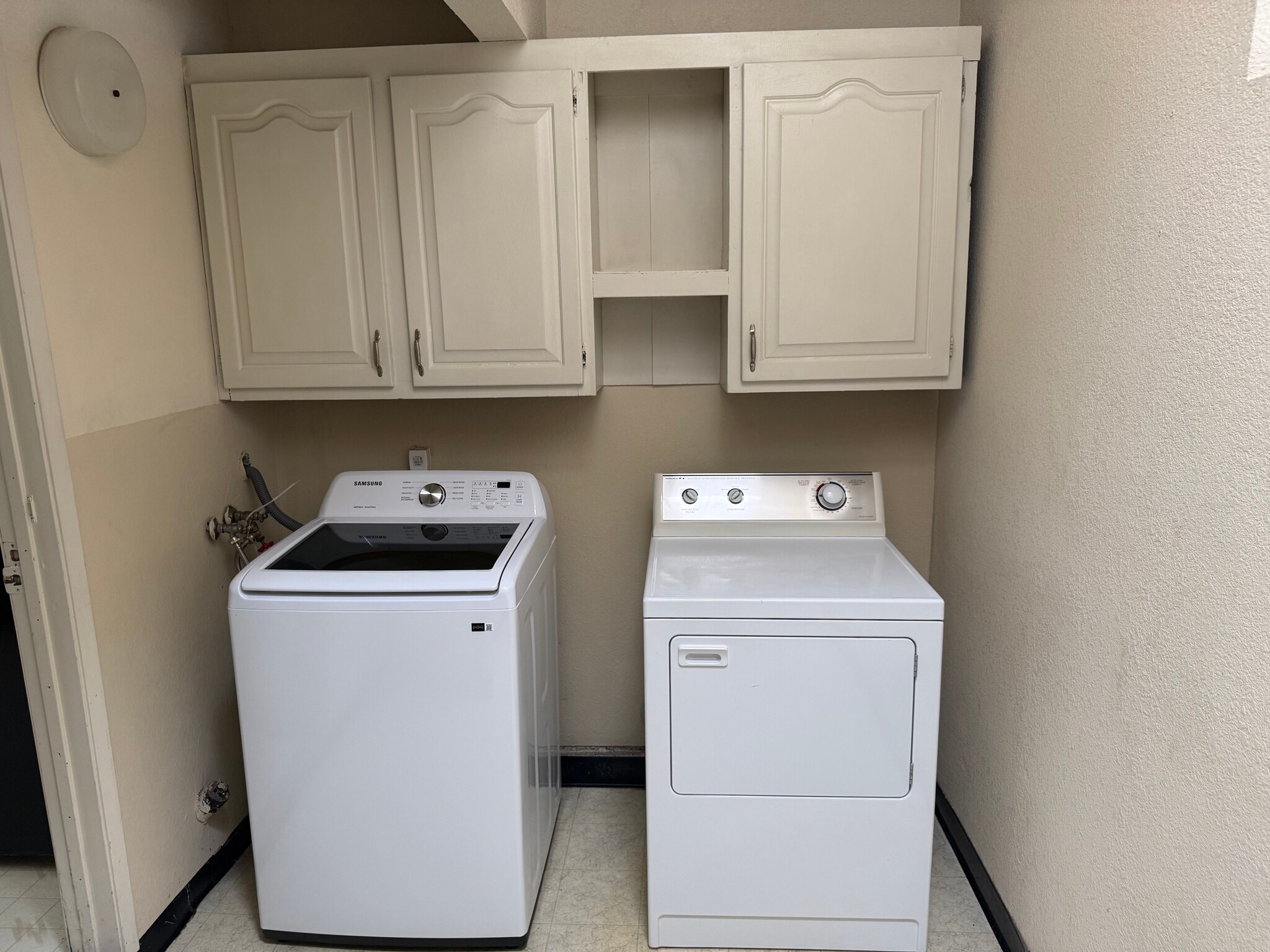 Washer and Dryer Included - 8944 Canberra Dr