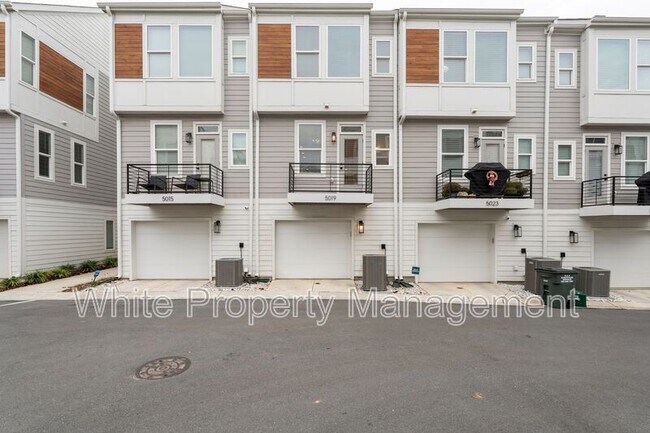 Building Photo - 5019 York Park Ln