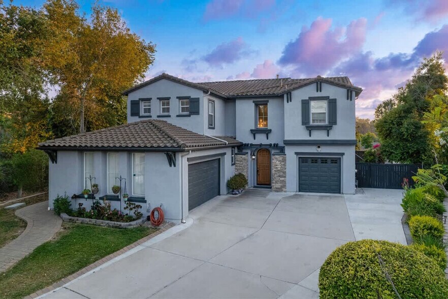 Building Photo - 1107 Shadowcrest Ln