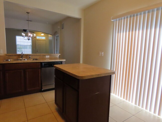 Building Photo - Waterside Point Townhome