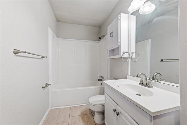 Building Photo - 110 Poplar St